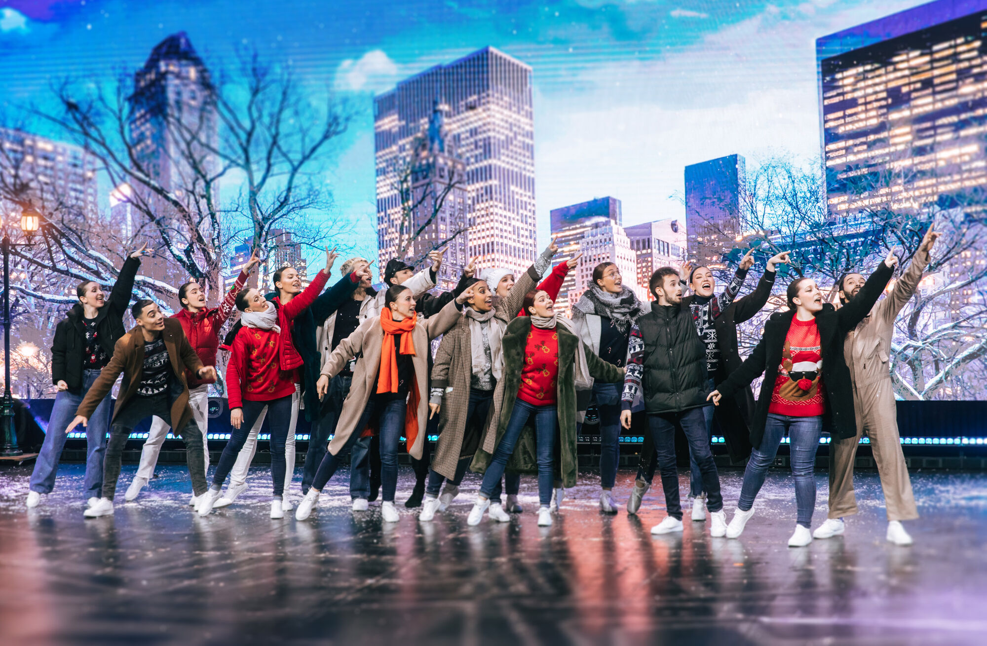 Spectacle musical — ensemble sur scène